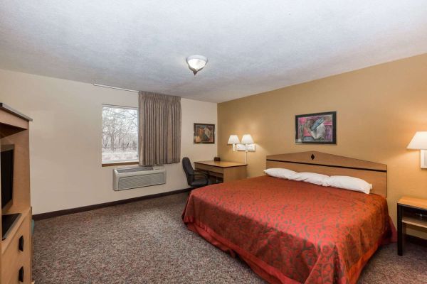 Days Inn Atlantic IA (Lorah)
